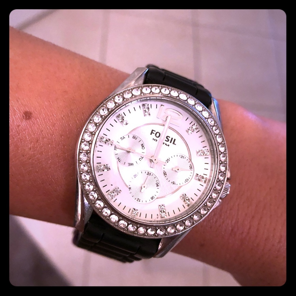 Stainless steel fossil watch (OBO)
